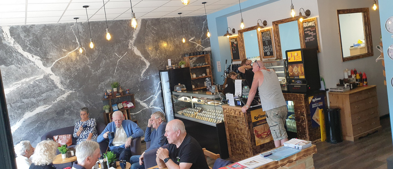 Charlie-Charlie-1-Bognor-West-Sussex-Coffee-Shop-Lever-Espresso-Machine