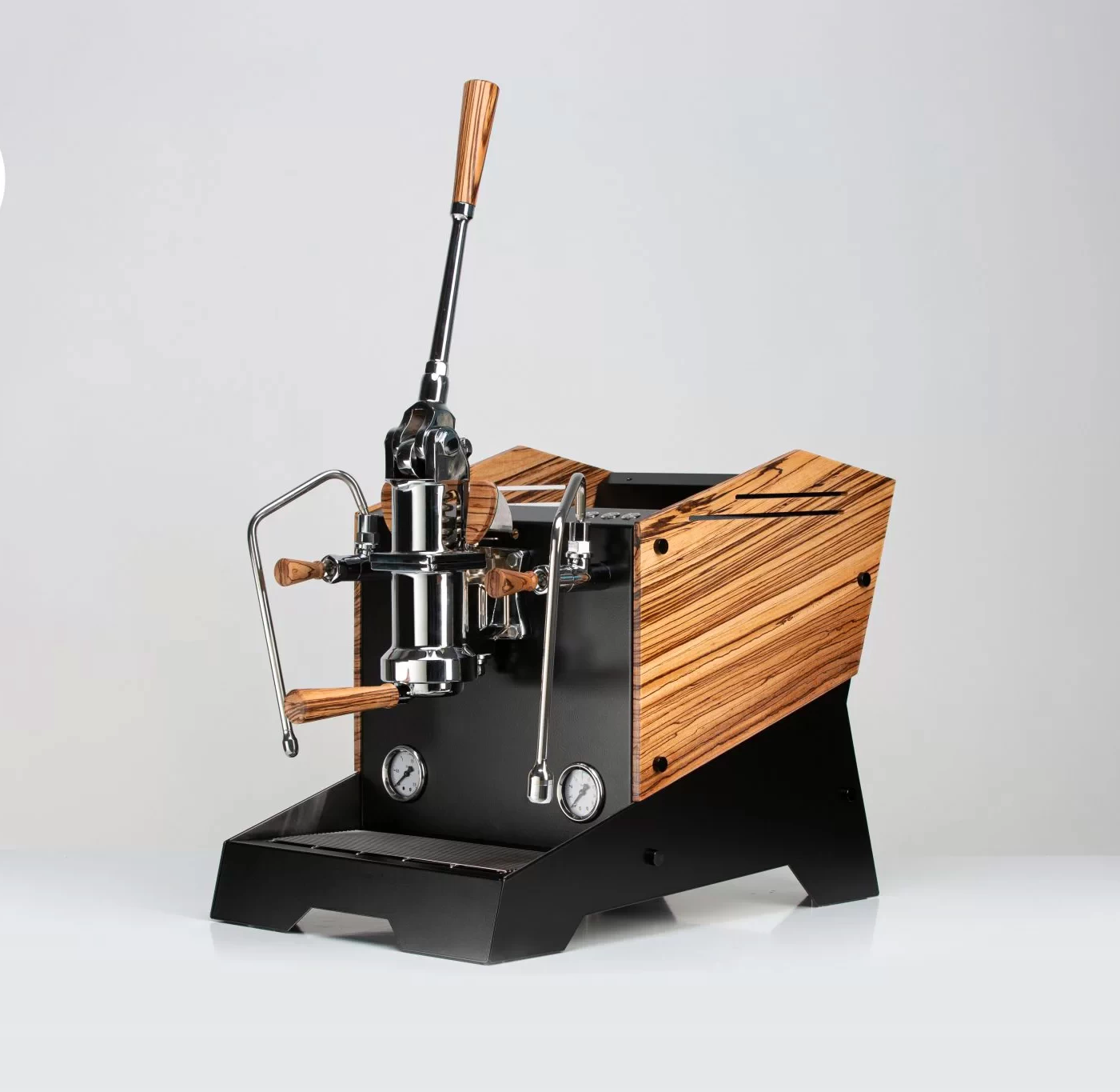 NURRI L-TYPE LEVA SA